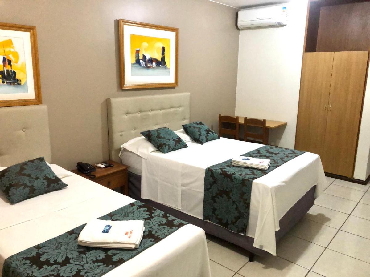 Max Hotel นูเคลโอบันเดรานชิ ภายนอก รูปภาพ