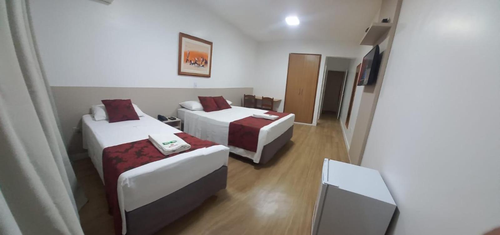 Max Hotel นูเคลโอบันเดรานชิ ภายนอก รูปภาพ