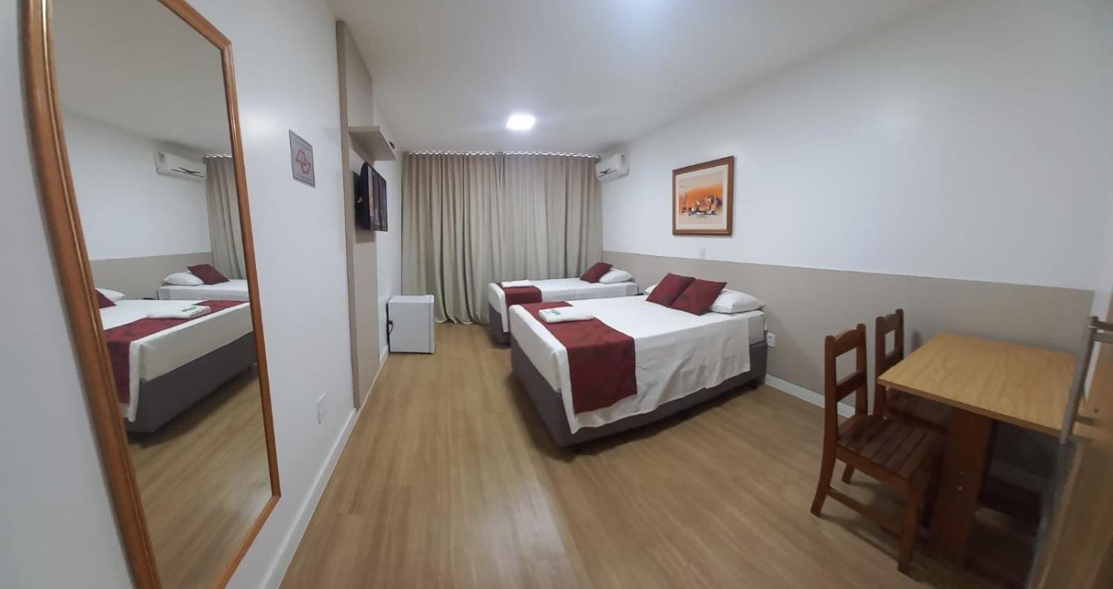Max Hotel นูเคลโอบันเดรานชิ ภายนอก รูปภาพ