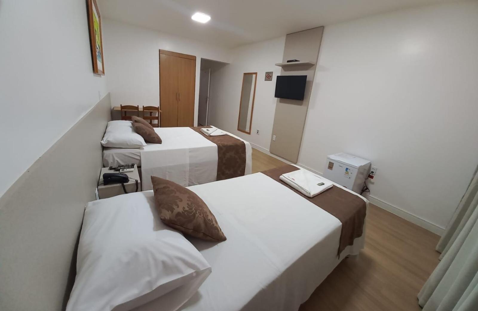 Max Hotel นูเคลโอบันเดรานชิ ภายนอก รูปภาพ