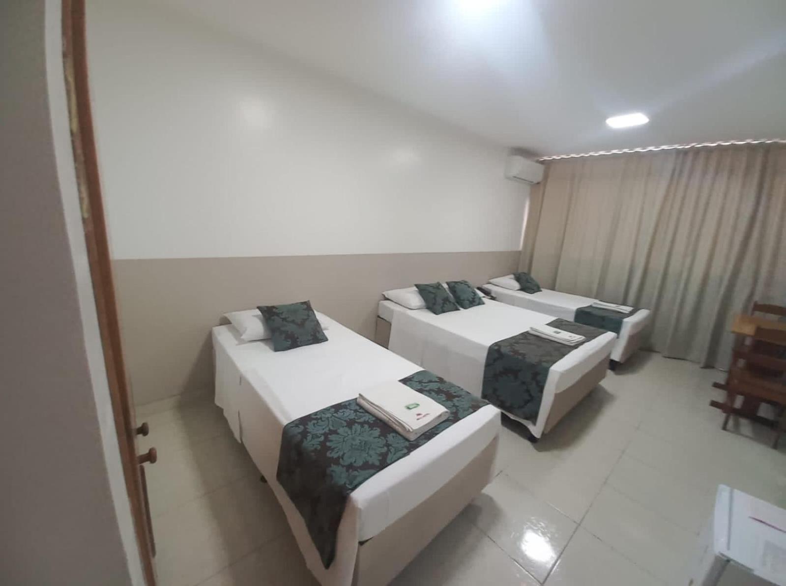Max Hotel นูเคลโอบันเดรานชิ ภายนอก รูปภาพ
