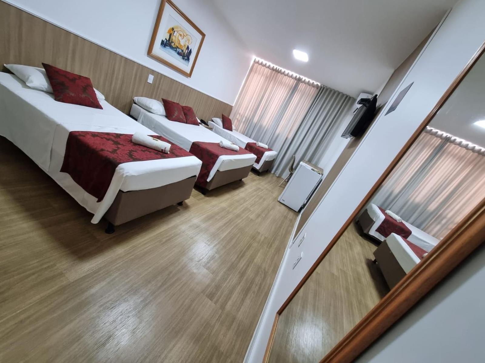 Max Hotel นูเคลโอบันเดรานชิ ภายนอก รูปภาพ