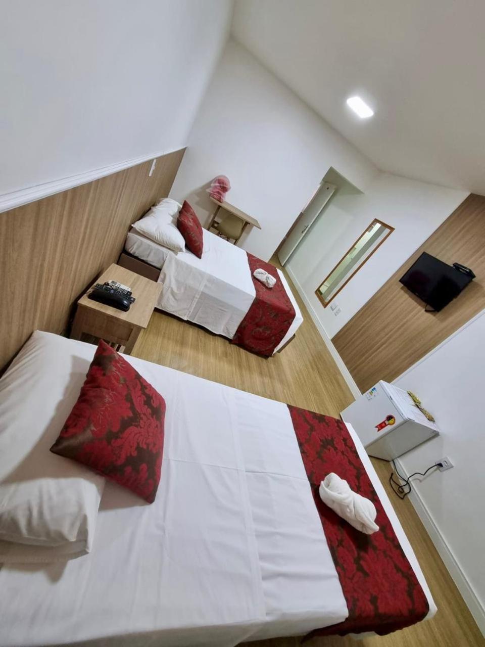 Max Hotel นูเคลโอบันเดรานชิ ภายนอก รูปภาพ