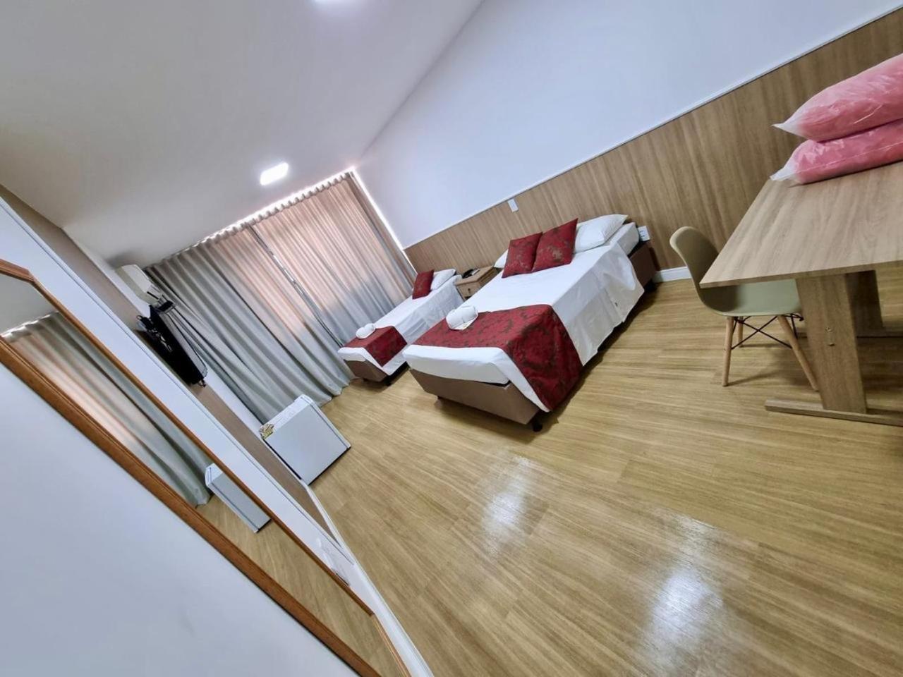Max Hotel นูเคลโอบันเดรานชิ ภายนอก รูปภาพ