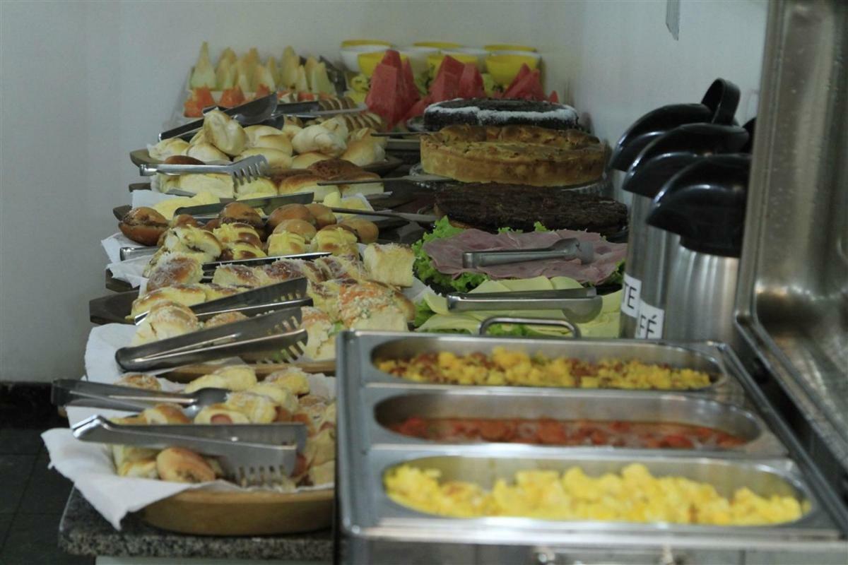 Max Hotel นูเคลโอบันเดรานชิ ภายนอก รูปภาพ